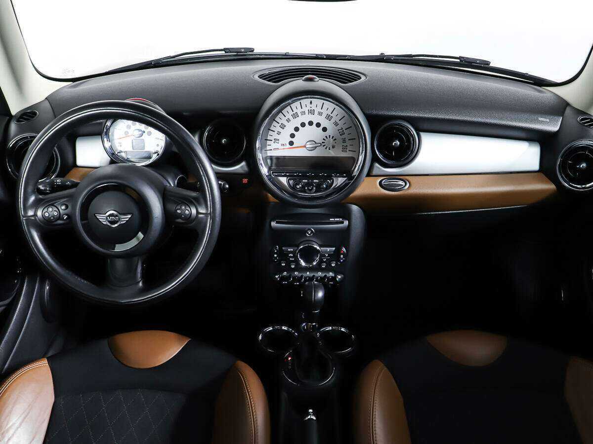 Mini Hatch 2012 года с пробегом. Фото: #11