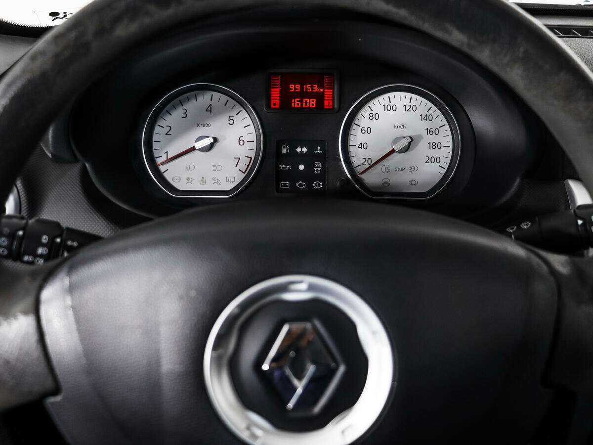 Renault Sandero 2010 года с пробегом. Фото: #14