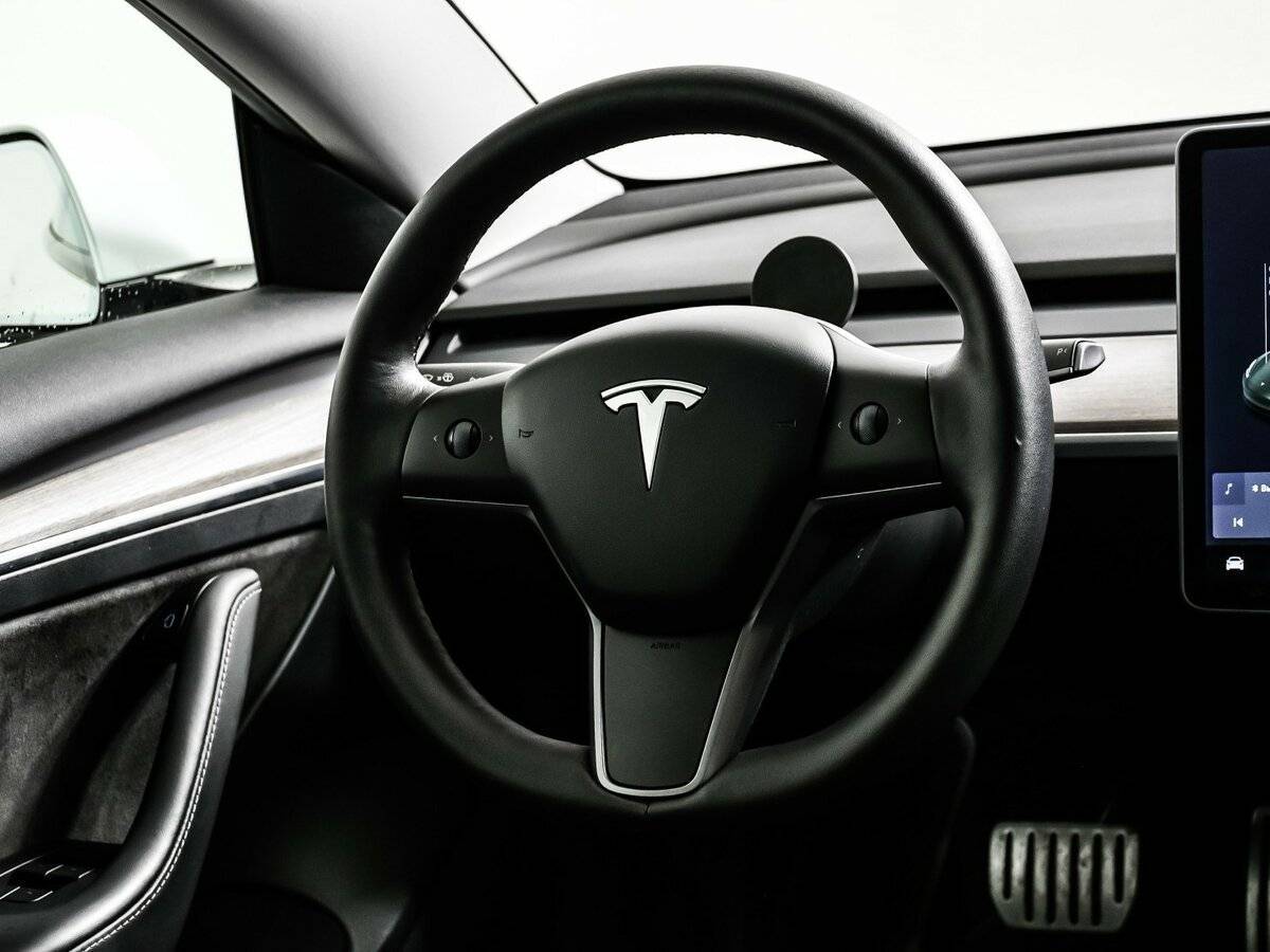 Tesla Model 3 2021 года с пробегом. Фото: #15