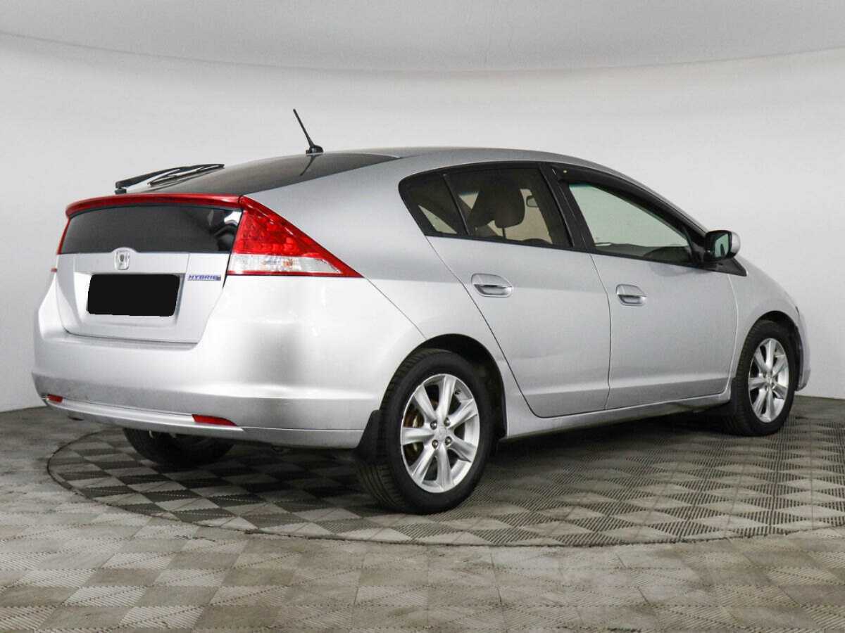Honda Insight 2010 года с пробегом. Фото: #4