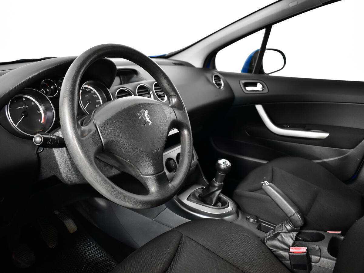 Peugeot 308 2010 года с пробегом. Фото: #12