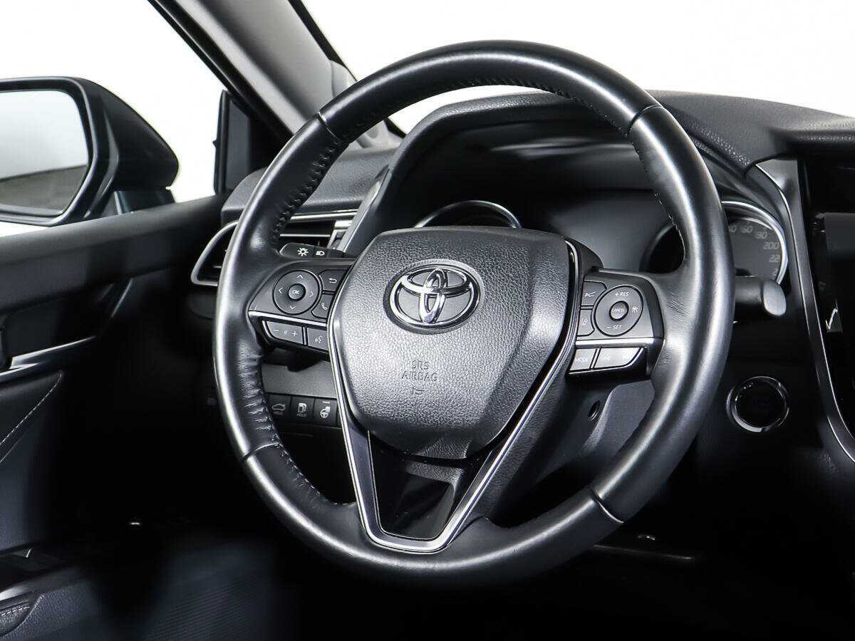 Toyota Camry 2021 года с пробегом. Фото: #15