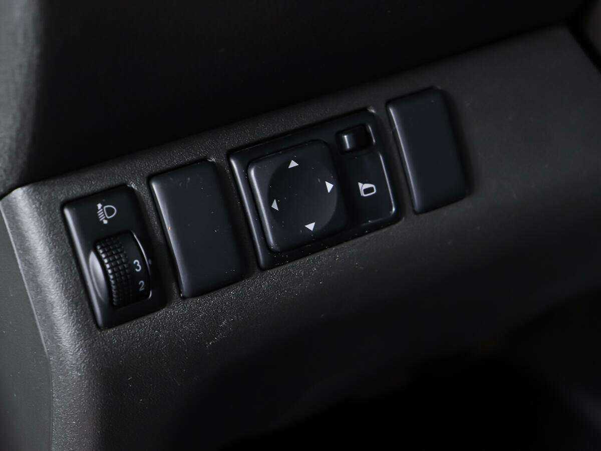 Nissan Pathfinder 2012 года с пробегом. Фото: #17