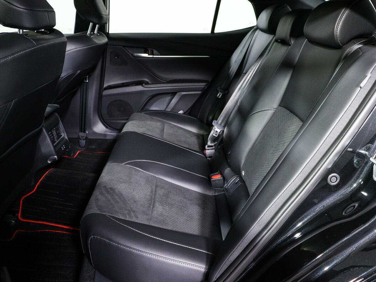 Toyota Camry 2024 года с пробегом. Фото: #9