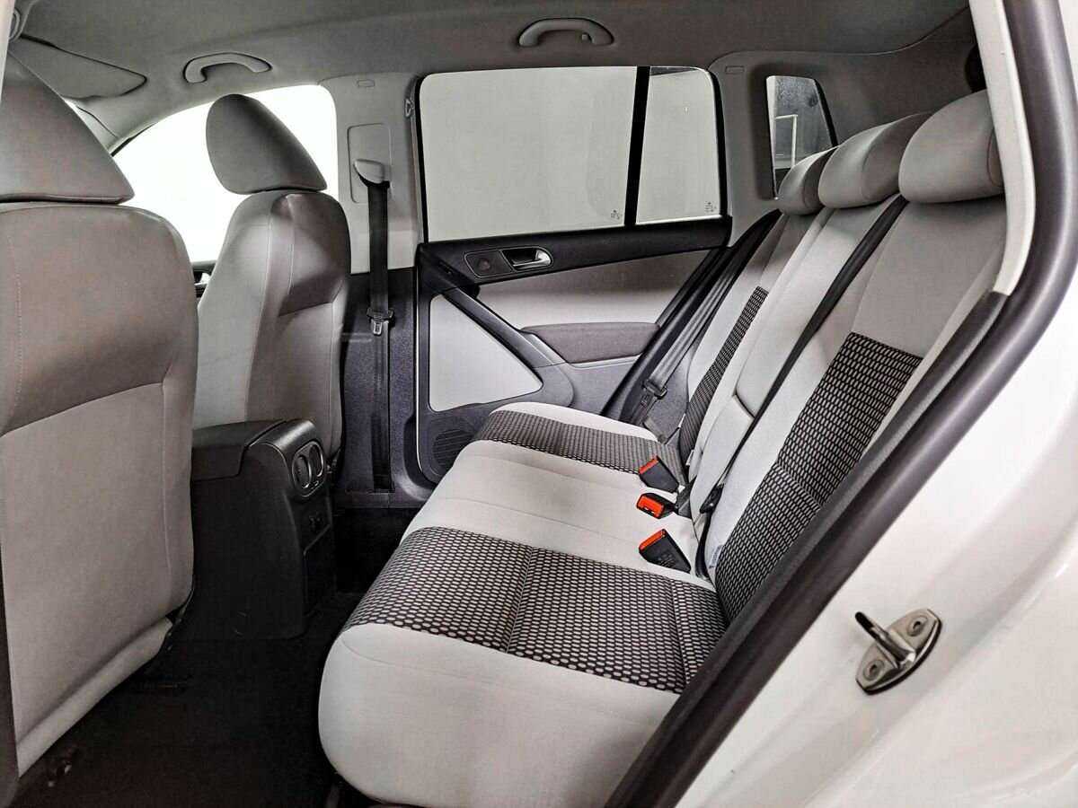 Volkswagen Tiguan 2010 года с пробегом. Фото: #9