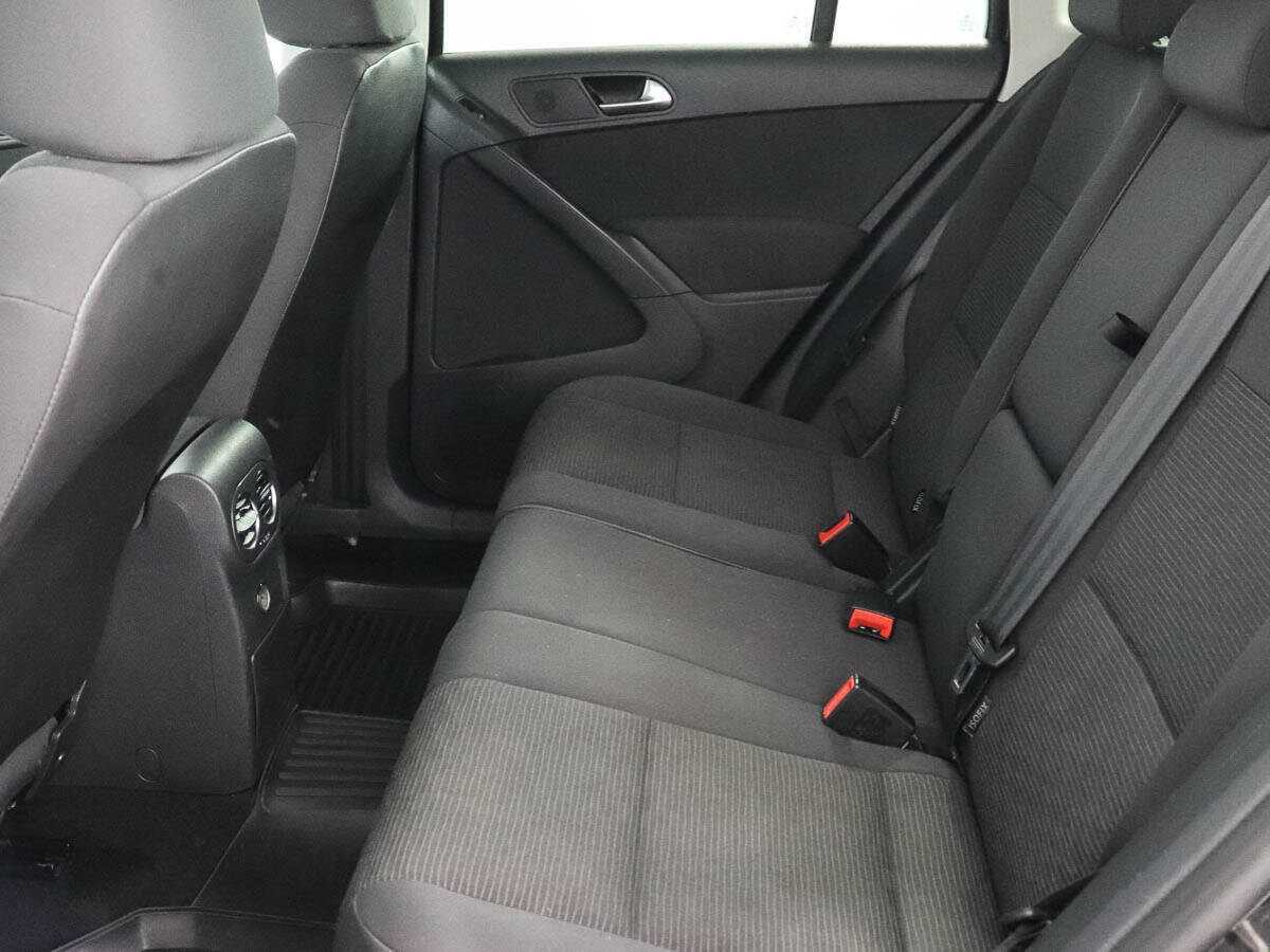Volkswagen Tiguan 2011 года с пробегом. Фото: #7