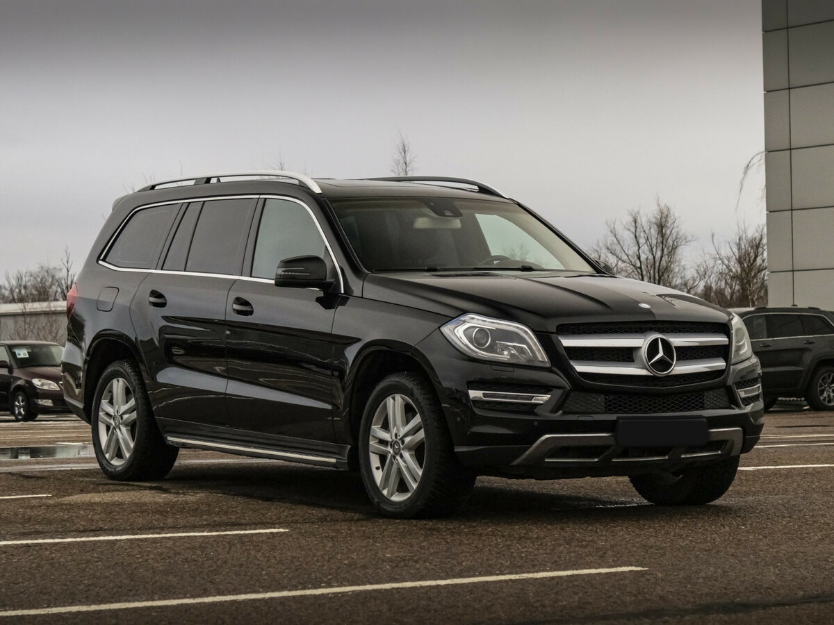 Mercedes-Benz GL-Класс 2015 года с пробегом. Фото: #2