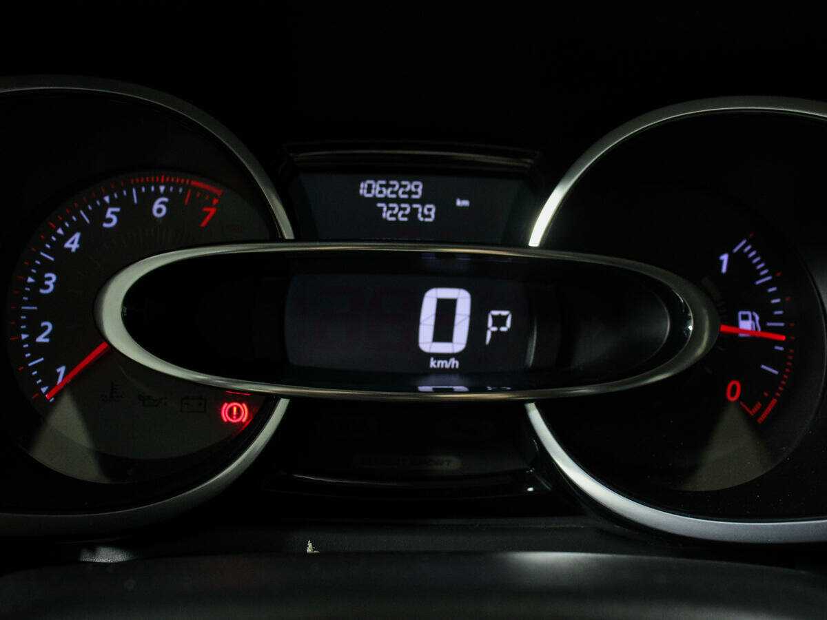 Renault Clio RS 2015 года с пробегом. Фото: #10