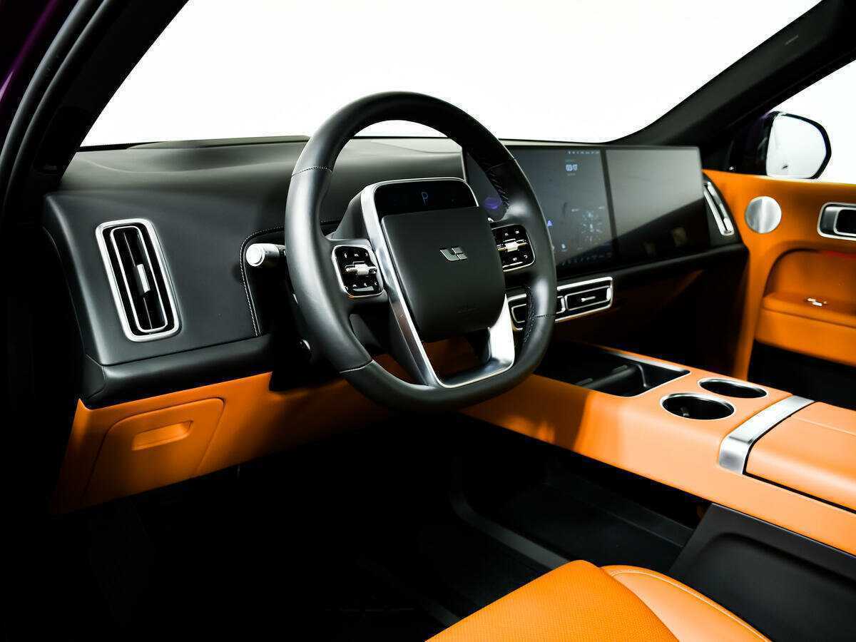 LiXiang L9 2023 года с пробегом. Фото: #12