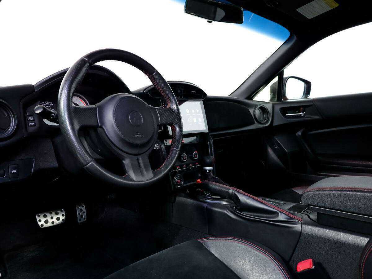 Toyota GT86 2012 года с пробегом. Фото: #8