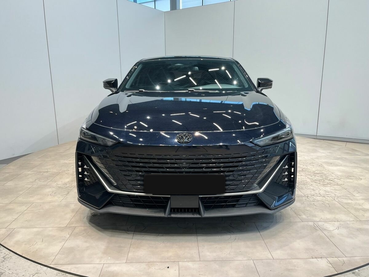 Changan UNI-V 2024 года с пробегом. Посмотреть фото