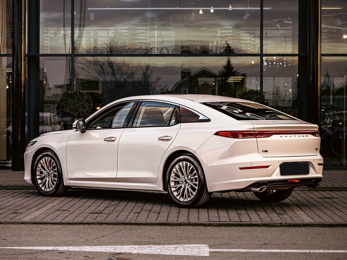 FAW Bestune B70 2024 года с пробегом. Фото: #3