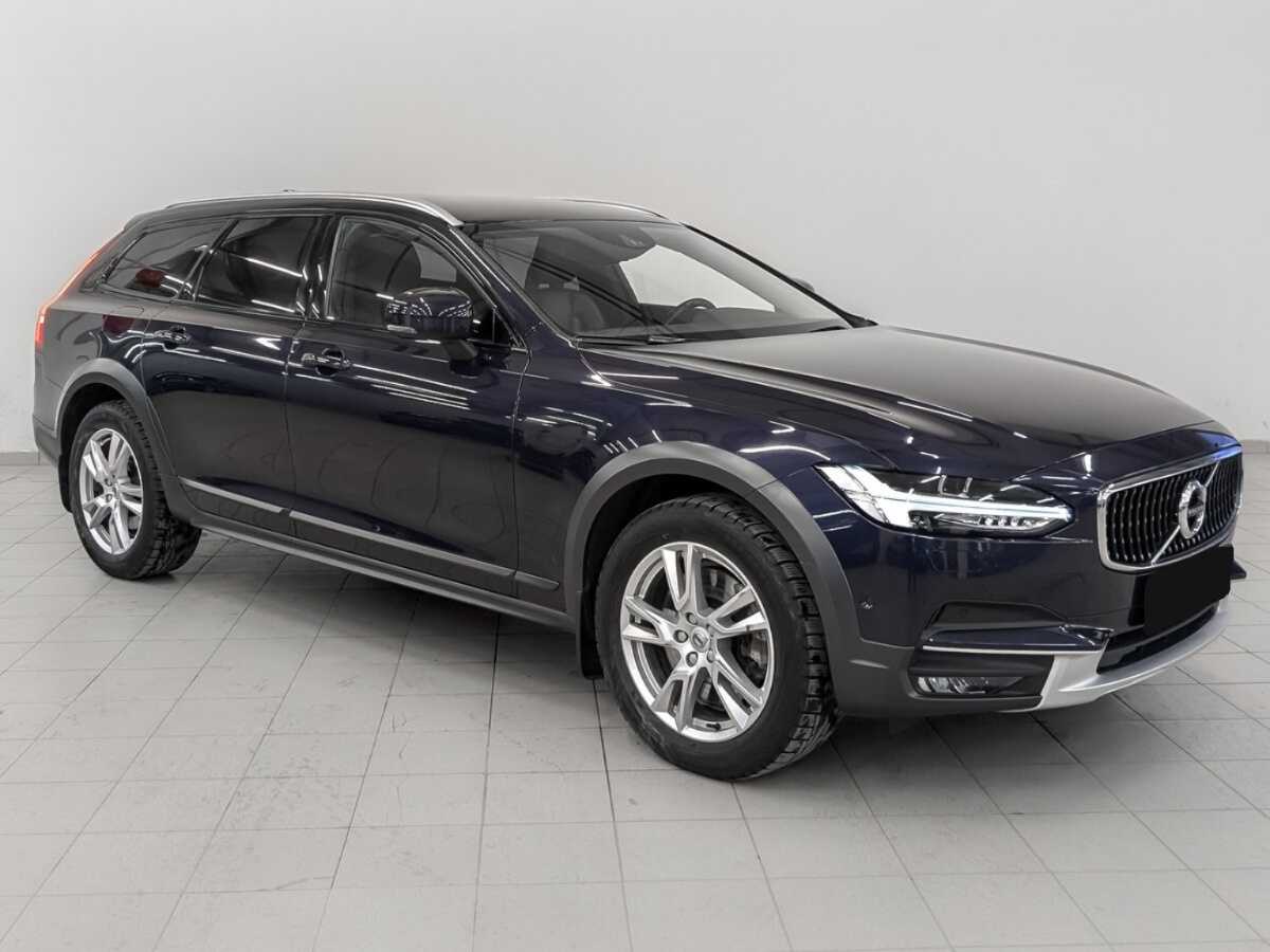 Volvo V90 Cross Country 2017 года с пробегом. Фото: #2