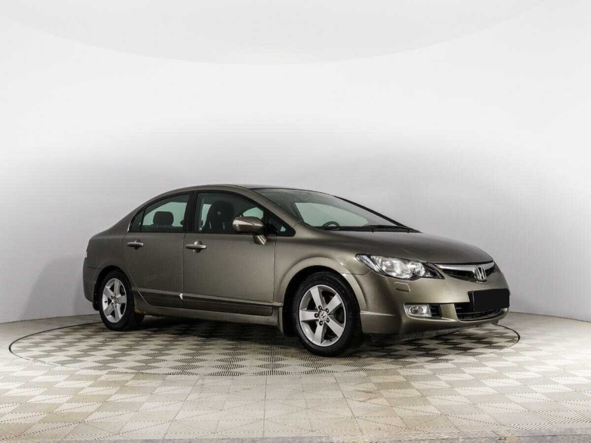 Honda Civic 2008 года с пробегом. Фото: #2