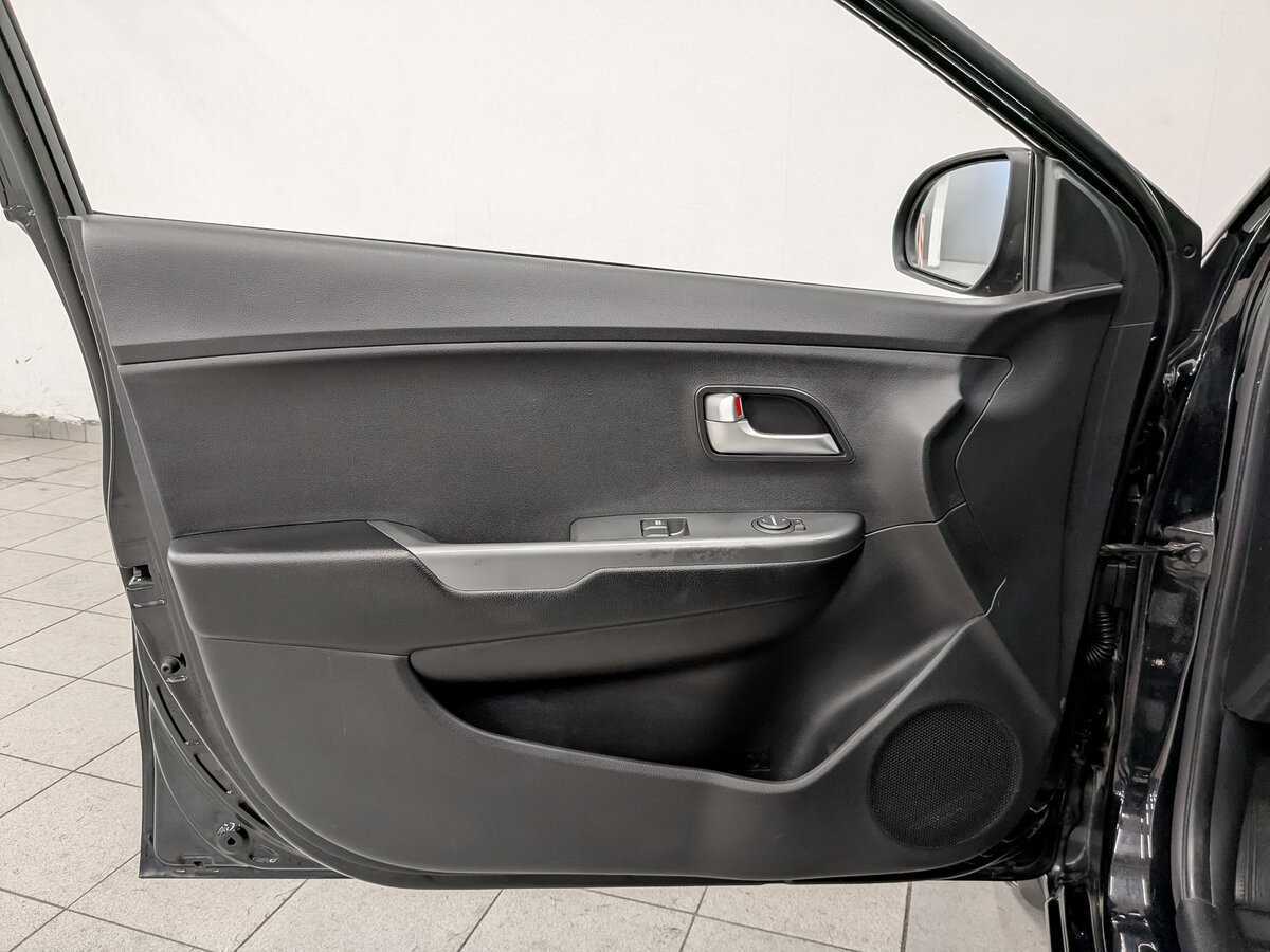 Kia Rio 2013 года с пробегом. Фото: #16