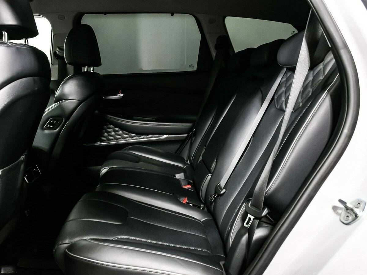 Hyundai Santa Fe 2021 года с пробегом. Фото: #11