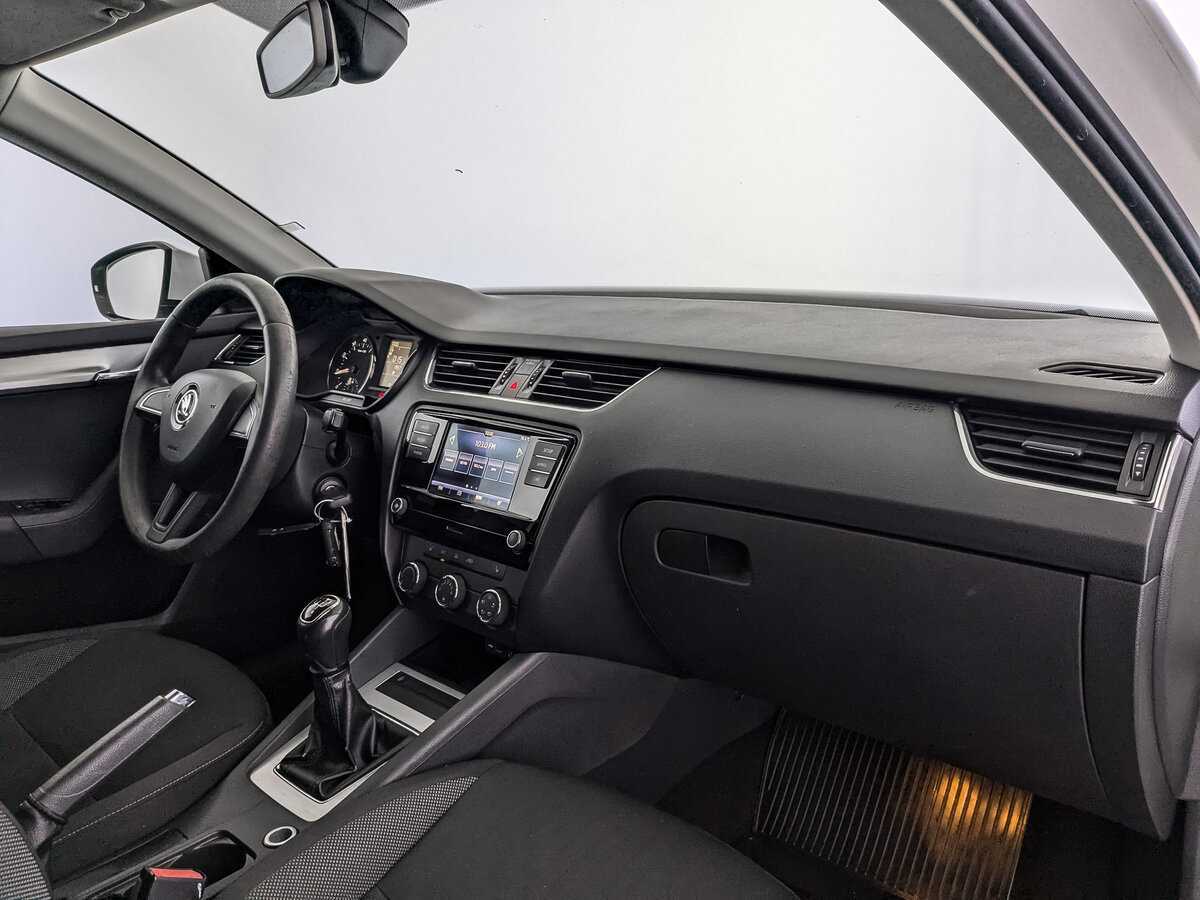 Skoda Octavia 2017 года с пробегом. Фото: #8