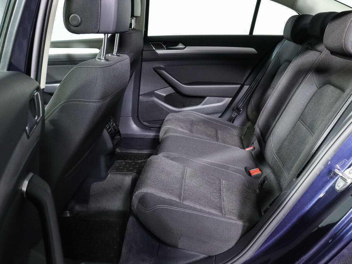 Volkswagen Passat 2016 года с пробегом. Фото: #6