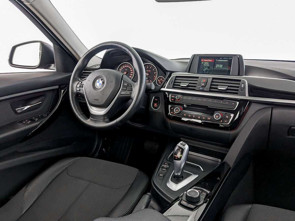 BMW 3 серии 2018 года с пробегом. Фото: #25
