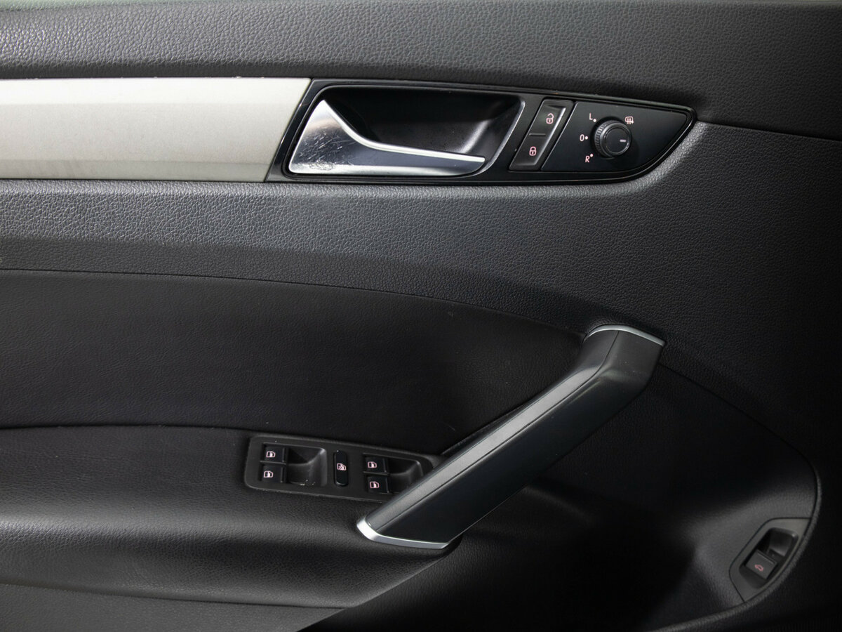 Volkswagen Passat (North America and China) 2020 года с пробегом. Фото: #14