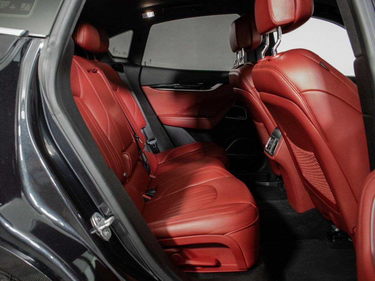 Maserati Levante 2017 года с пробегом. Фото: #9