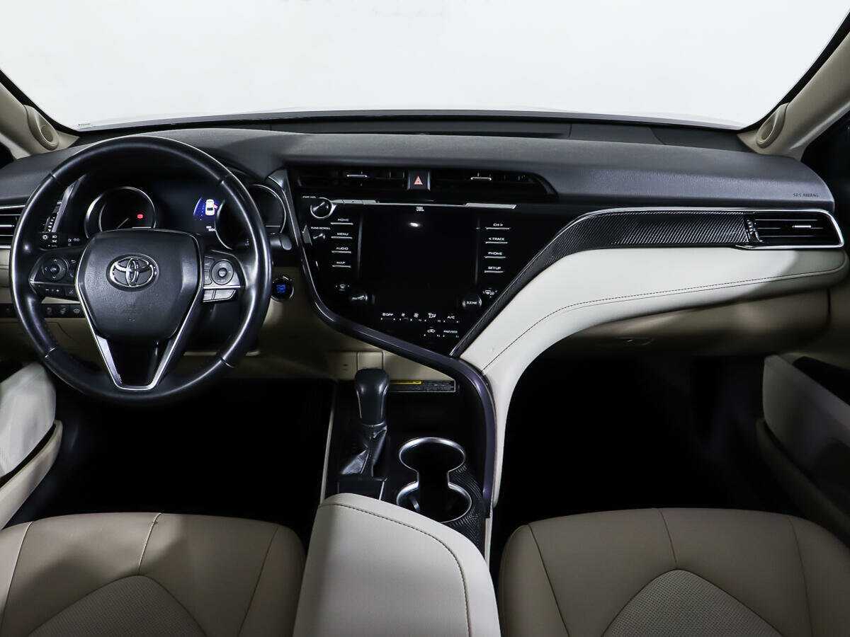 Toyota Camry 2019 года с пробегом. Фото: #10