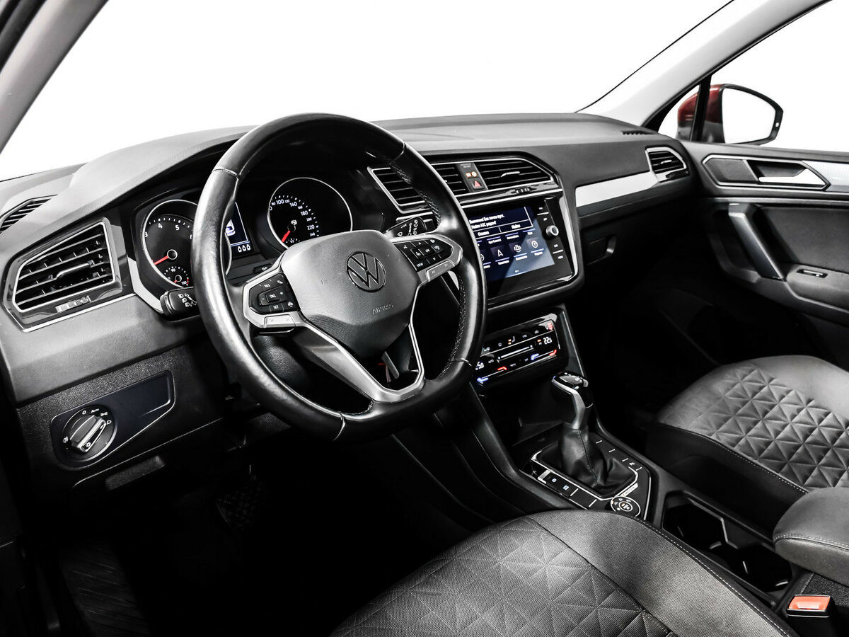 Volkswagen Tiguan 2020 года с пробегом. Фото: #12