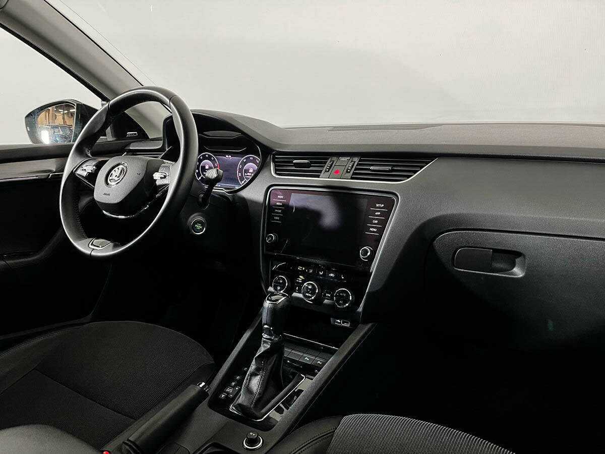 Skoda Octavia 2019 года с пробегом. Фото: #5