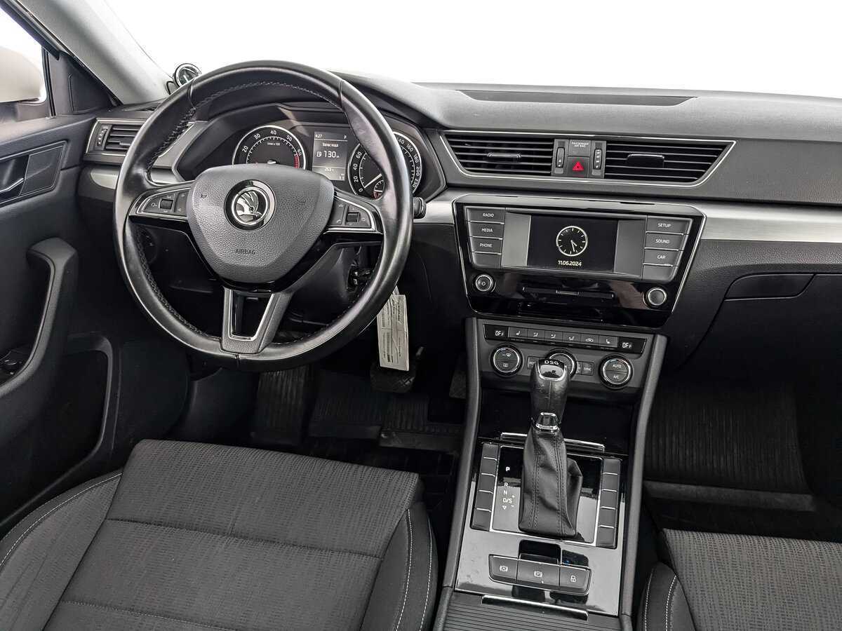 Skoda Superb 2017 года с пробегом. Фото: #15