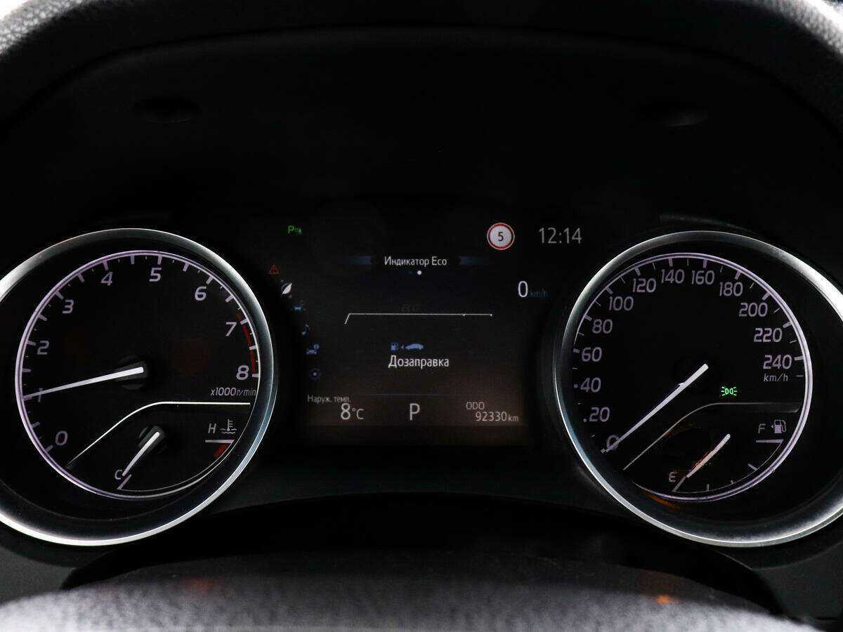 Toyota Camry 2021 года с пробегом. Фото: #9