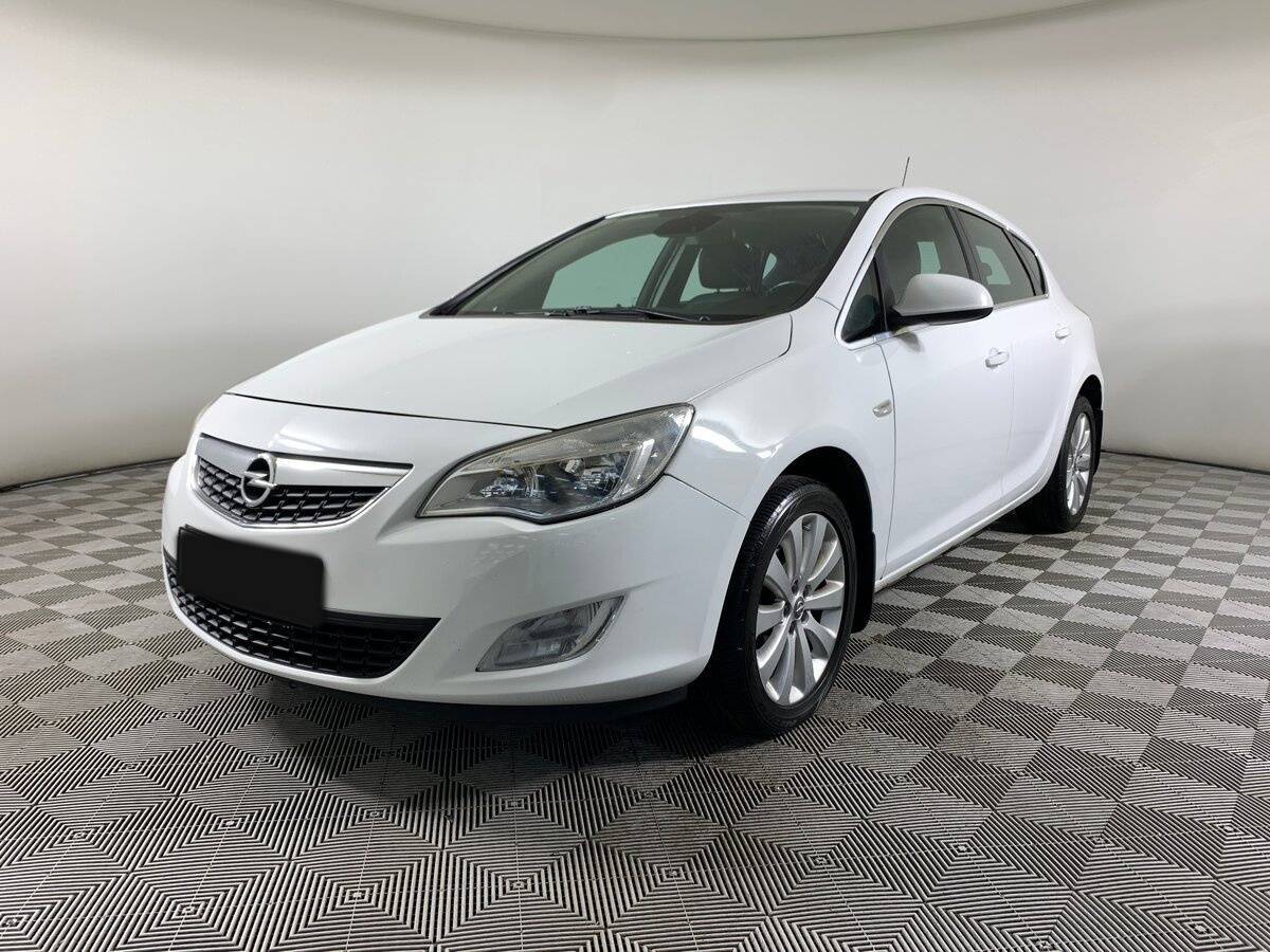 Opel Astra 2011 года с пробегом. Фото: #0