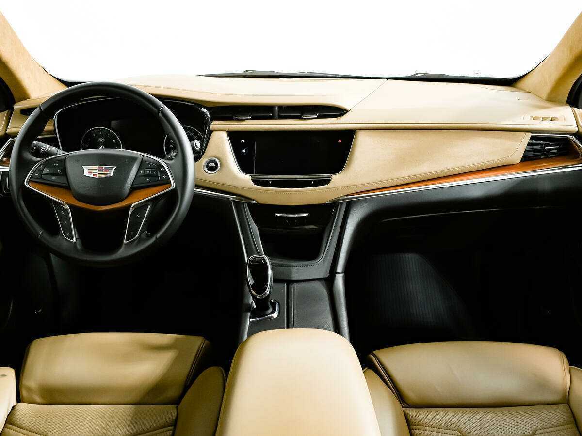 Cadillac XT5 2017 года с пробегом. Фото: #10