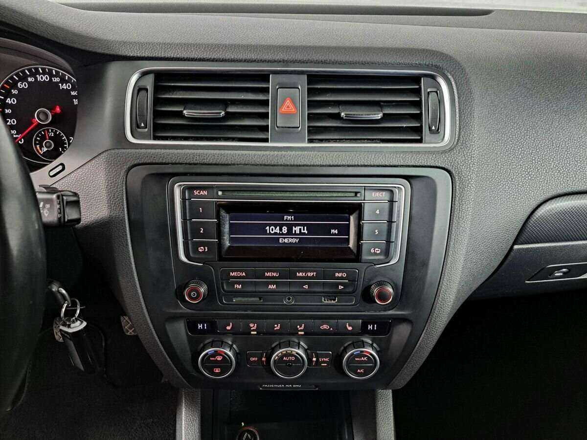Volkswagen Jetta 2014 года с пробегом. Фото: #12