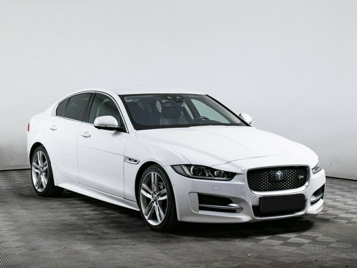 Jaguar XE 2015 года с пробегом. Фото: #2