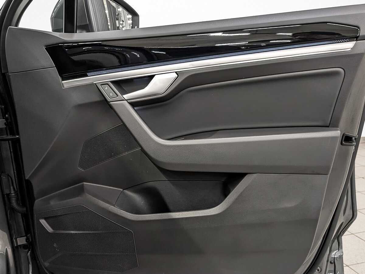 Volkswagen Touareg 2019 года с пробегом. Фото: #24