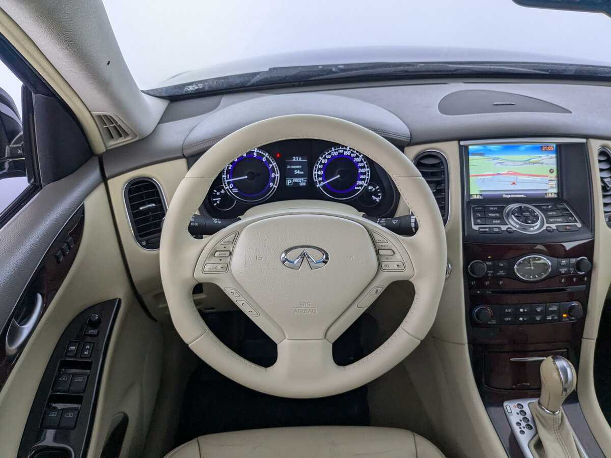 Infiniti QX50 2015 года с пробегом. Фото: #18