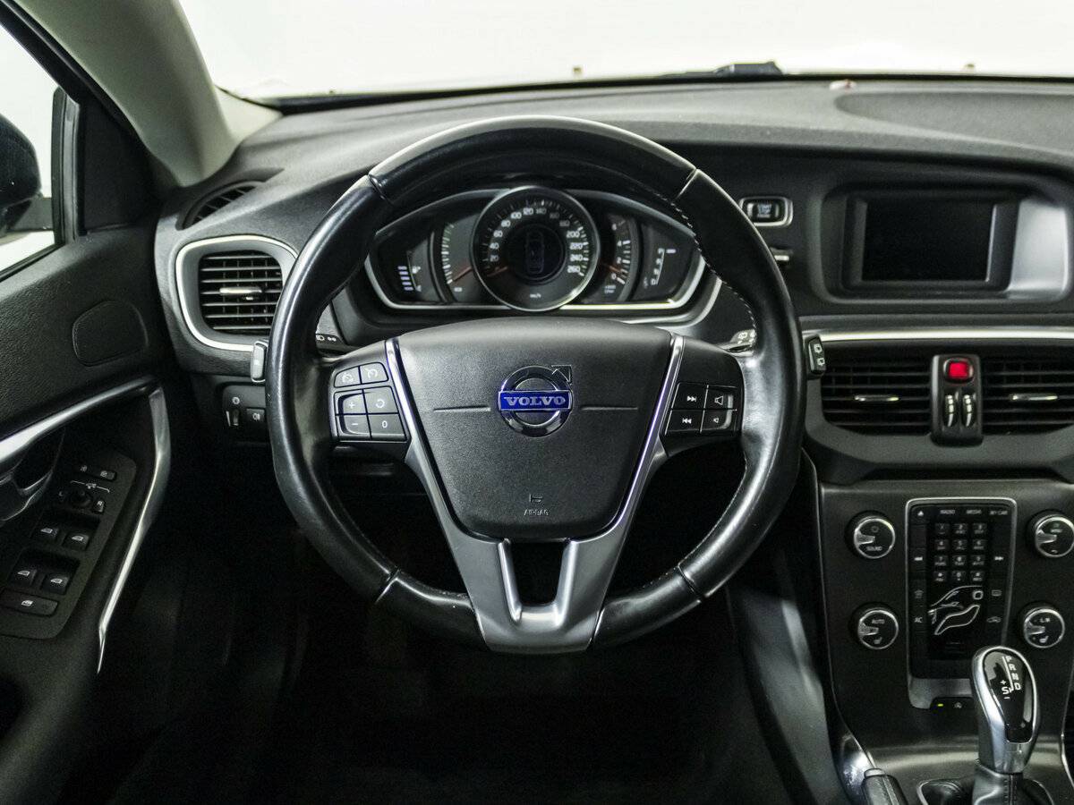 Volvo V40 Cross Country 2014 года с пробегом. Фото: #10