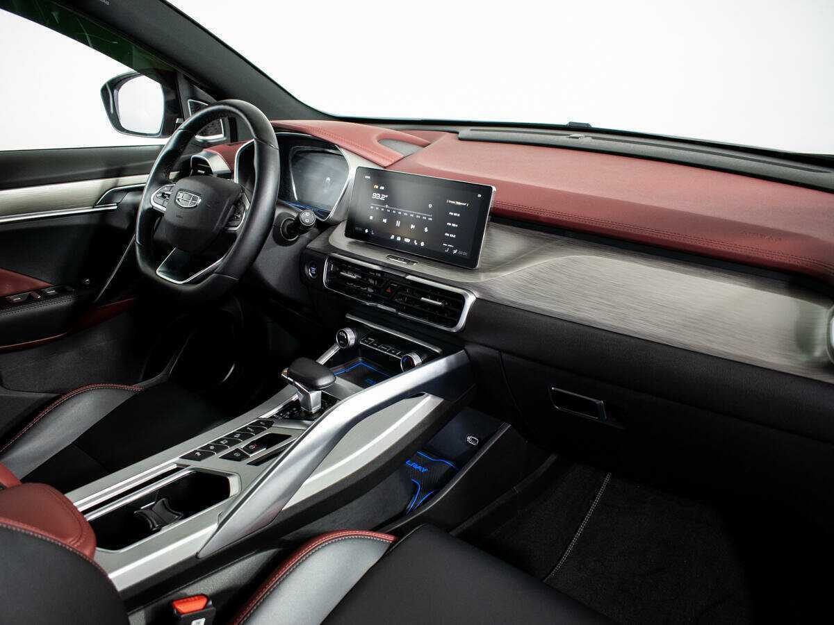 Geely Coolray 2022 года с пробегом. Фото: #8