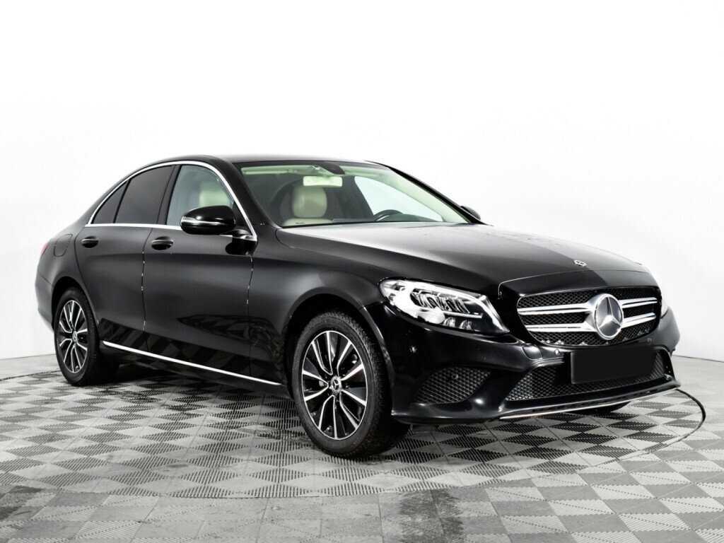 Mercedes-Benz C-Класс 2018 года с пробегом. Фото: #2