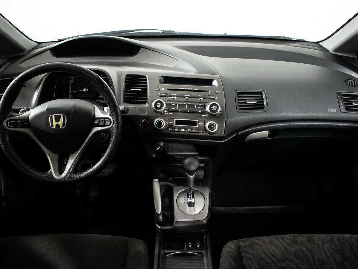 Honda Civic 2008 года с пробегом. Фото: #10