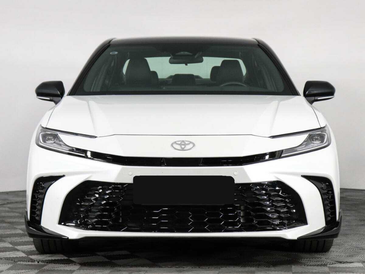 Toyota Camry 2024 года с пробегом. Фото: #1