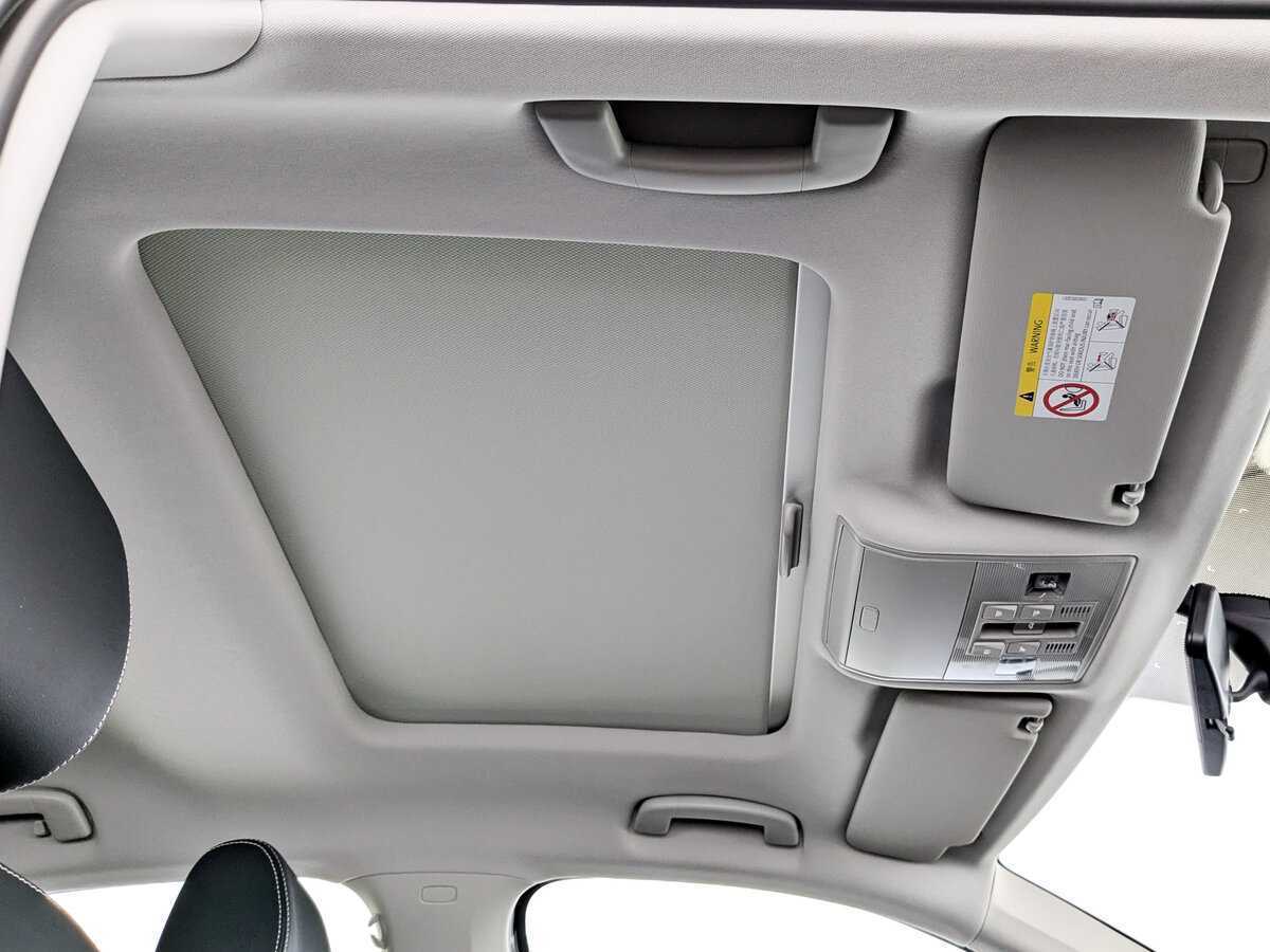 Skoda Superb 2024 года с пробегом. Фото: #21