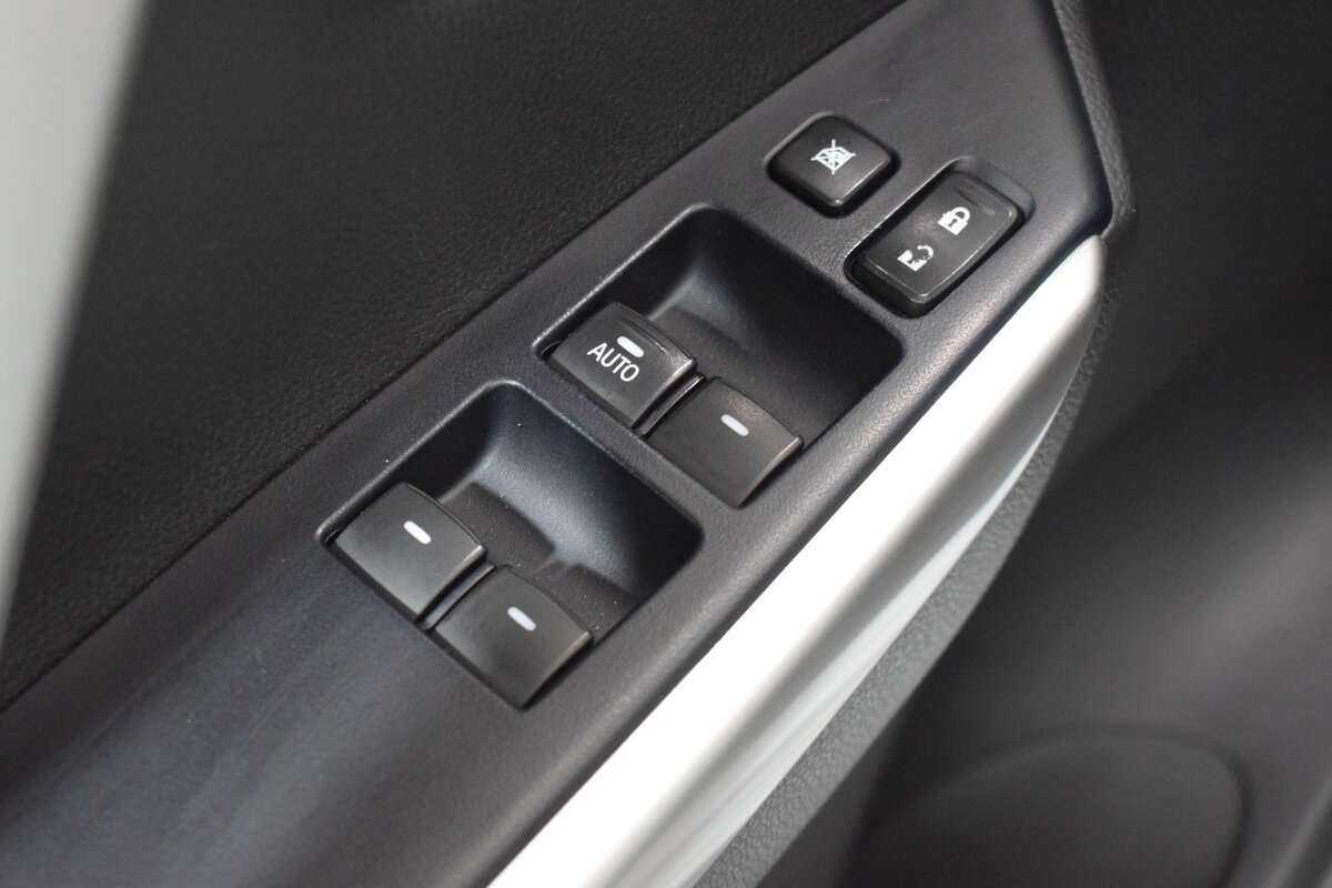 Mitsubishi Pajero Sport 2019 года с пробегом. Фото: #6