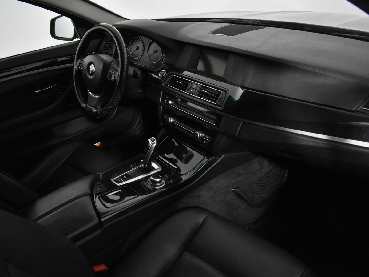 BMW 5 серии 2013 года с пробегом. Фото: #10