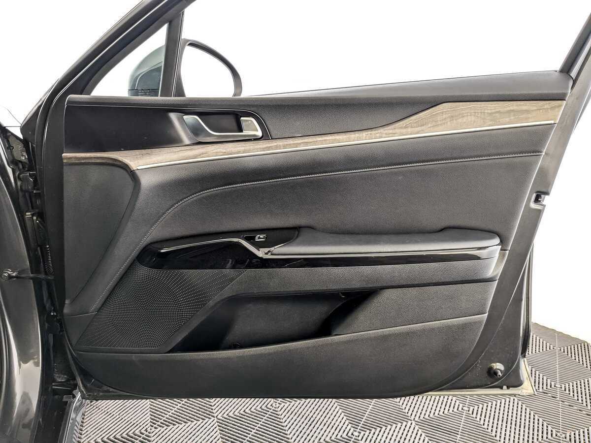 Kia K5 2020 года с пробегом. Фото: #20