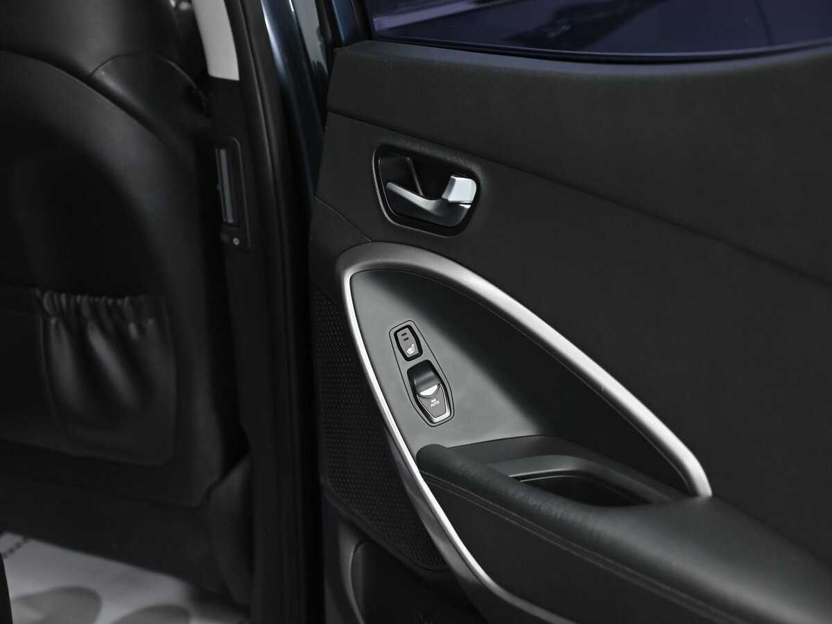 Hyundai Santa Fe 2013 года с пробегом. Фото: #16