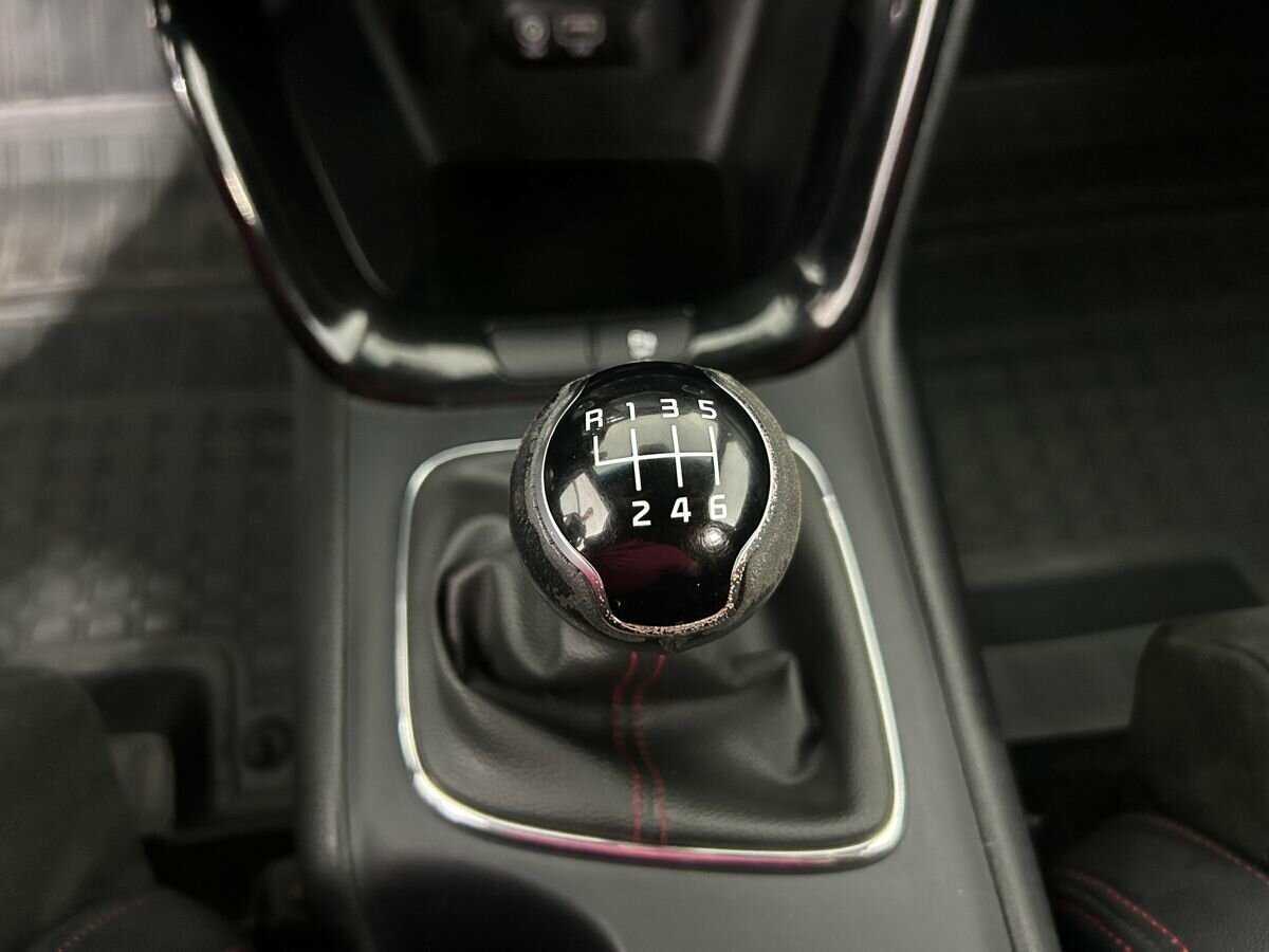 Kia Ceed GT 2017 года с пробегом. Фото: #12