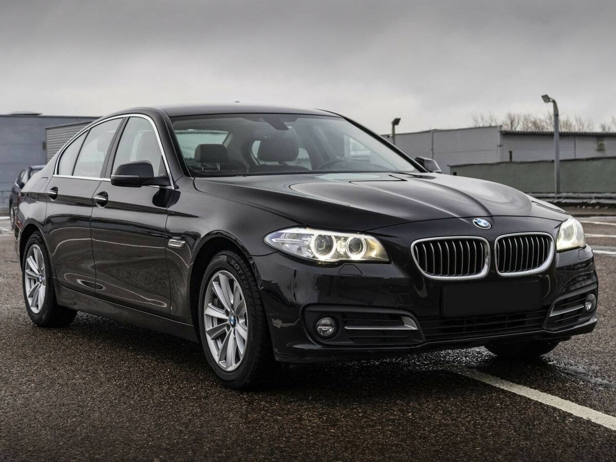 BMW 5 серии 2016 года с пробегом. Фото: #2