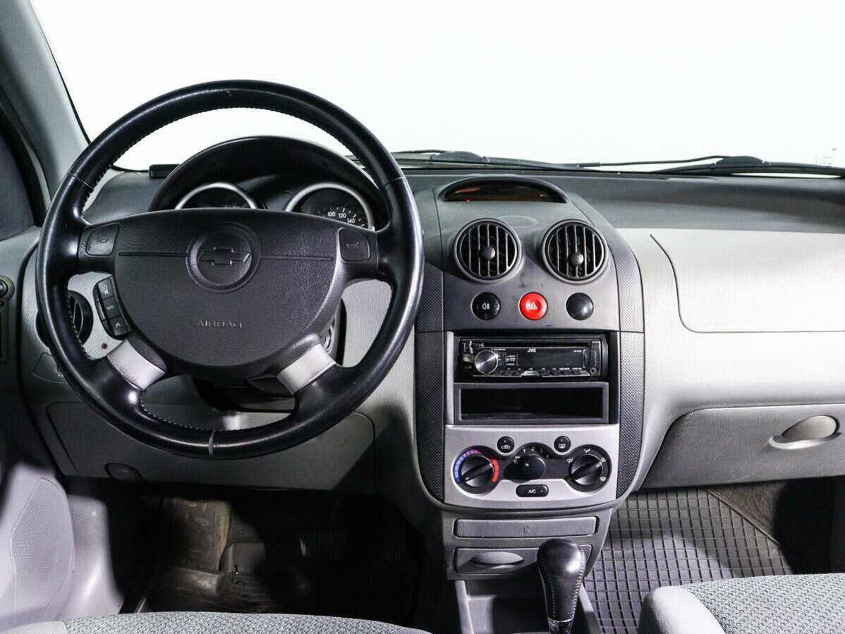 Chevrolet Aveo 2005 года с пробегом. Фото: #11