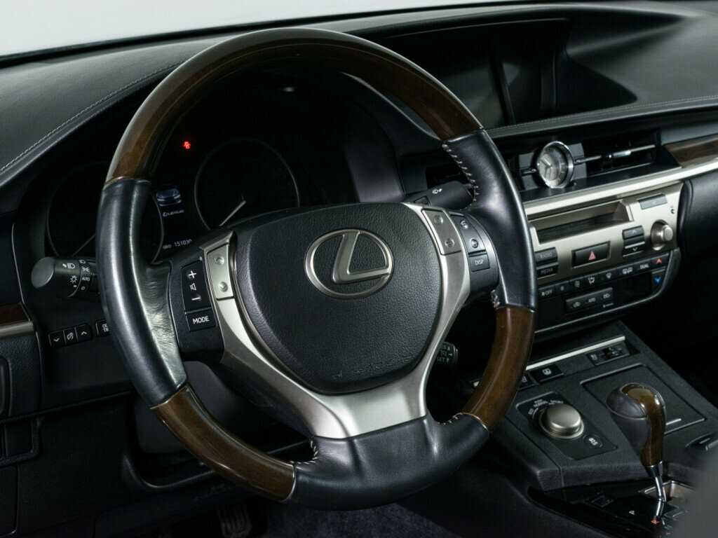 Lexus ES 2013 года с пробегом. Фото: #11